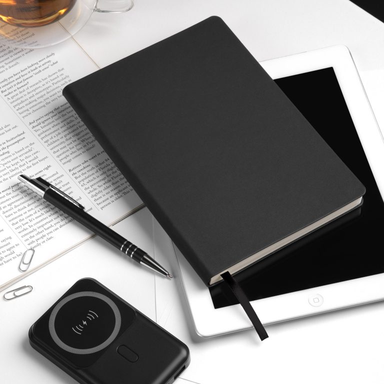 Ежедневник Стар (Star) недатированный, черный (с упаковкой, со стикерами) — изображение 10