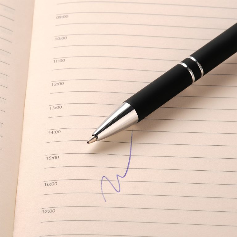 Шариковая ручка Альфа (Alpha), черная — изображение 4