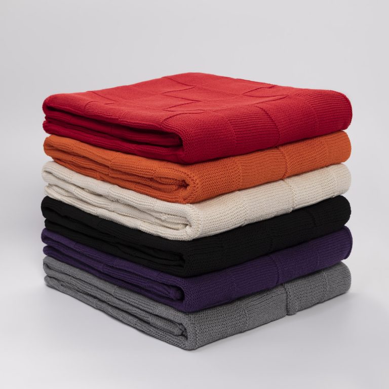 Плед Селла (Cella) вязаный, фиолетовый (без подарочной коробки) — изображение 10