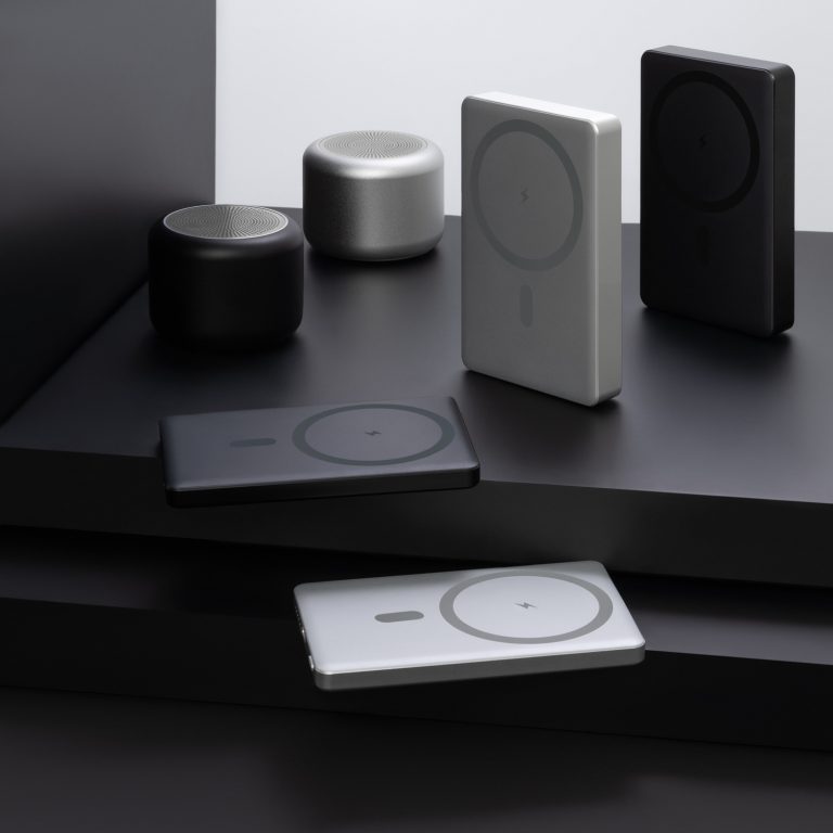 Внешний аккумулятор Атлантис (Atlantis) PD 5000mAh с функцией беспроводной зарядки 15W, серебряный — изображение 10