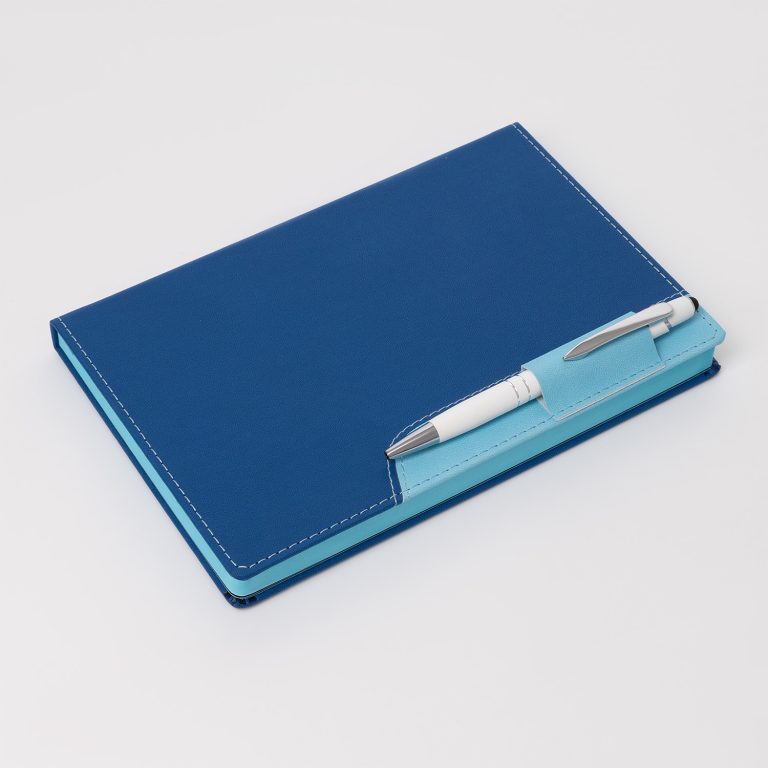 Ежедневник B2Book Medio Wing недатированный, синий — изображение 3