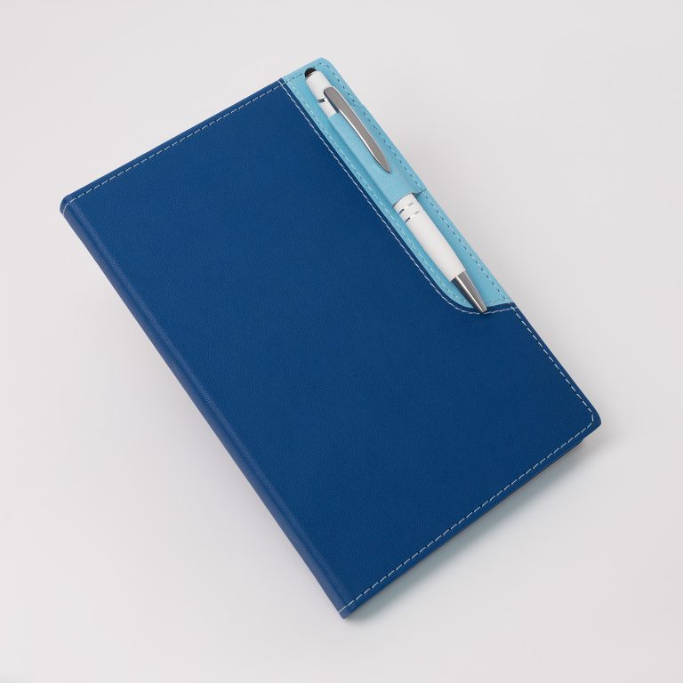 Ежедневник B2Book Medio Wing недатированный, синий — изображение 6