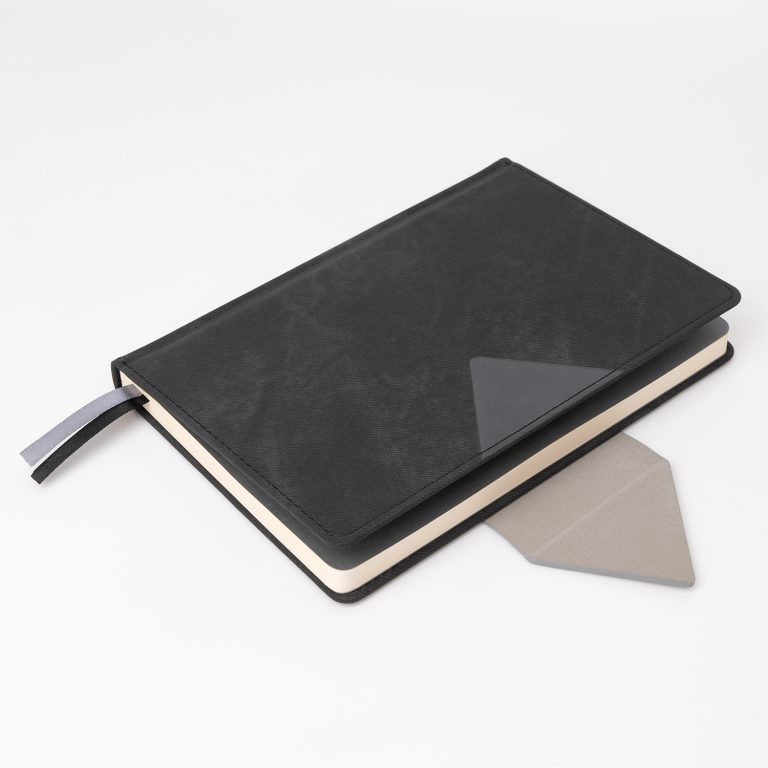 Ежедневник Classic Medio недатированный, черный — изображение 7