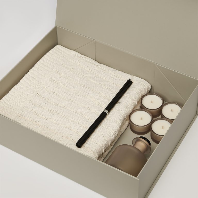 Подарочный набор Сенто (Sento), Фадо (Fado), бежевый (свеча, диффузор, плед) — изображение 2